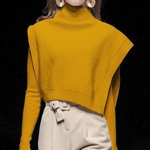 A turtleneck with a two-piece jumper for women